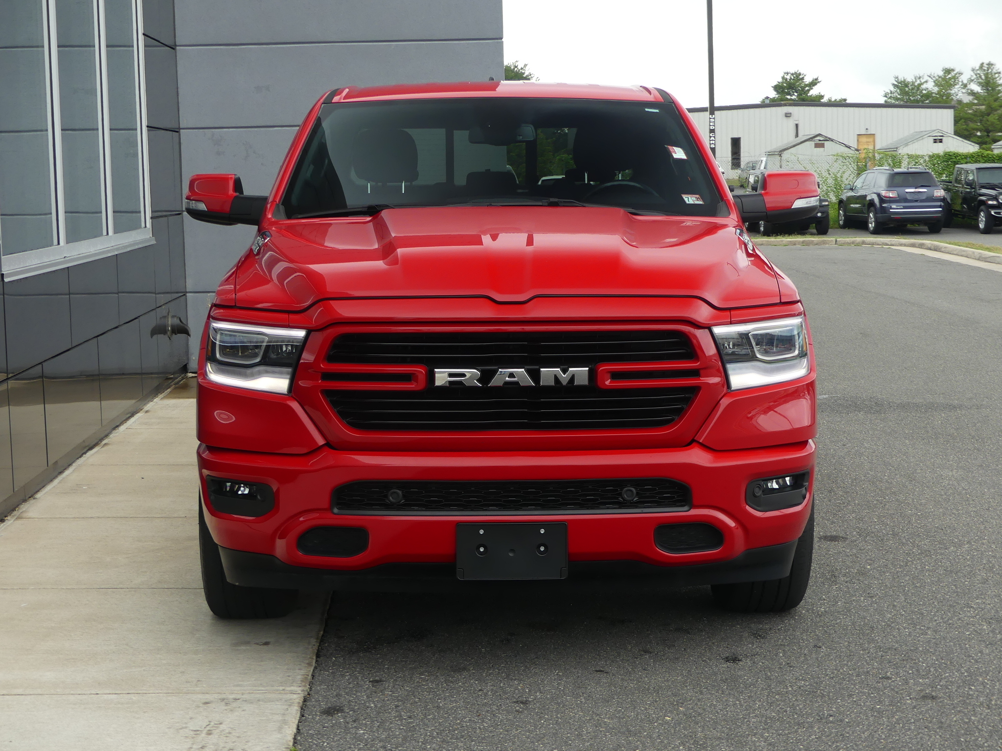 Pre-Owned 2019 Ram 1500 Big Horn/Lone Star 4×4 Crew Cab 5’7 Box”