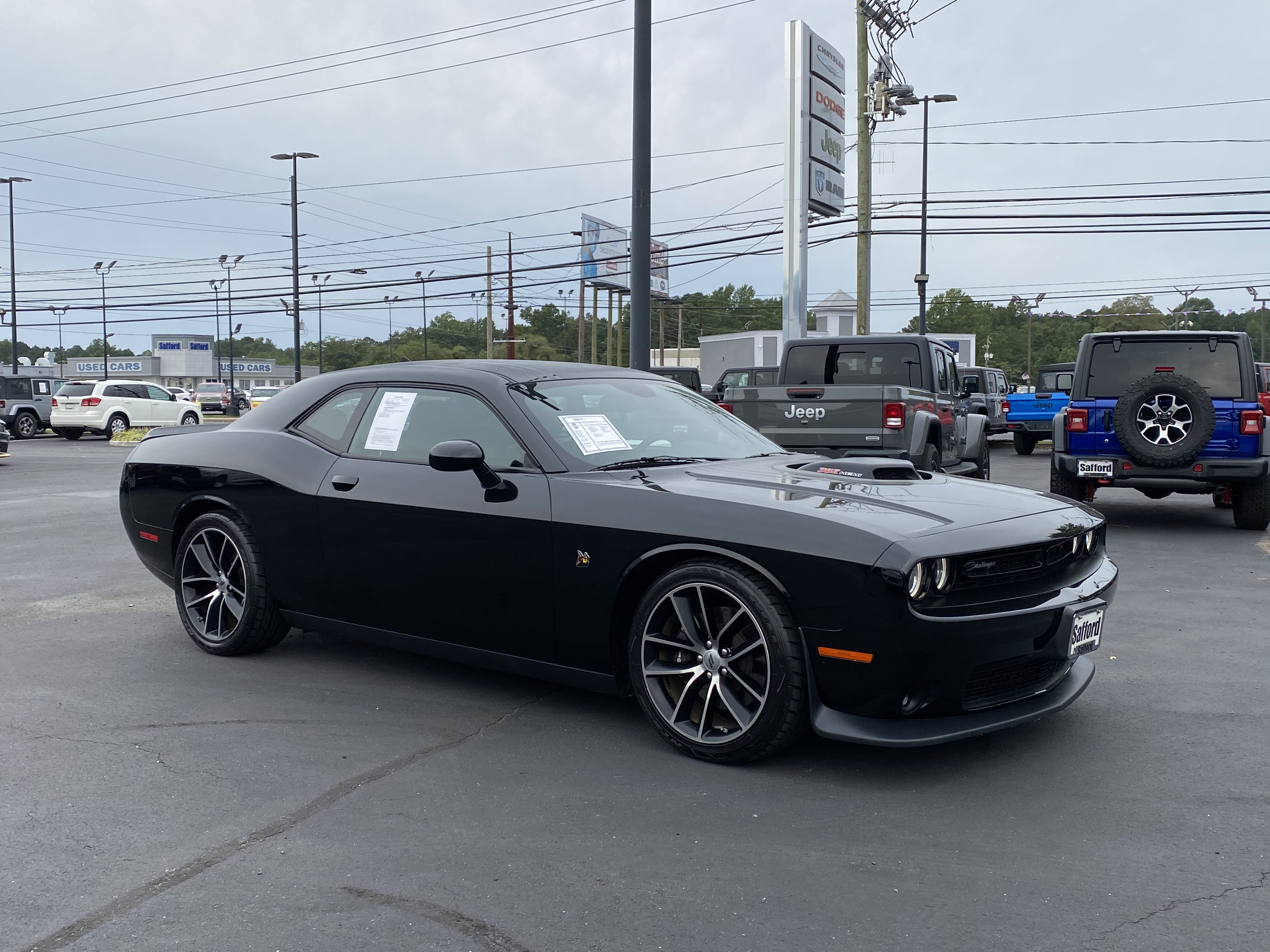 Dodge challenger scat pack