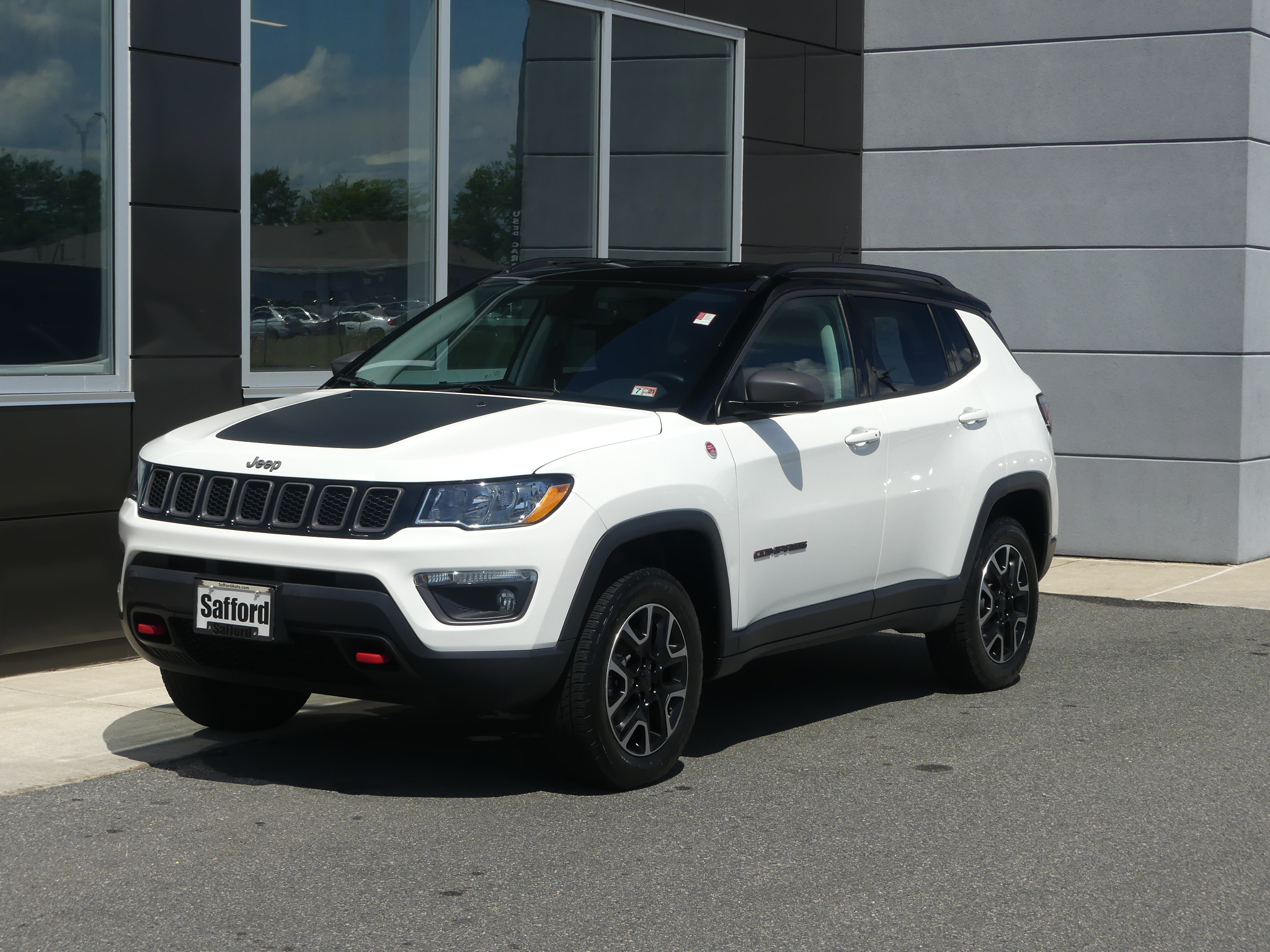 Pre Owned 2019 Jeep Compass Trailhawk 4 215 4